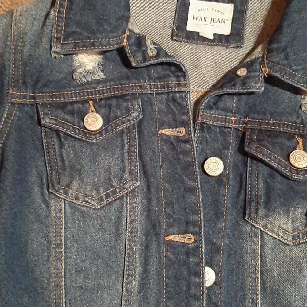 Jean jacket - Picture 4 of 10